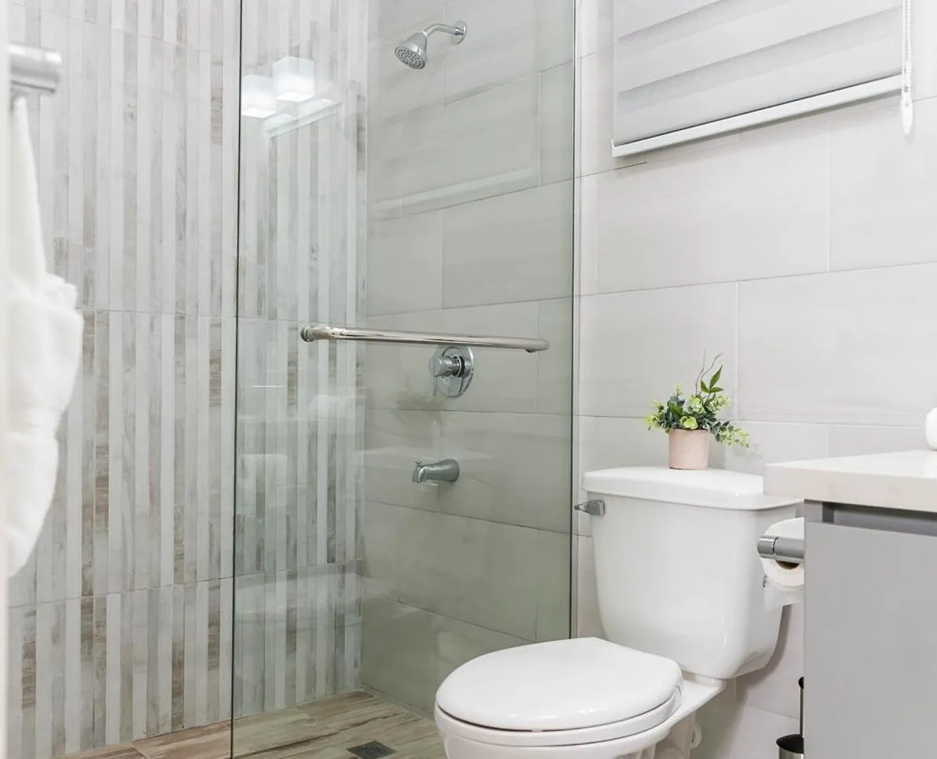Choose To Be Happy At Twenty 2A With Pool Apartment Kingston Jamaica